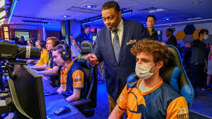 如何在Dota 2中利用小小進(jìn)行投擲操作